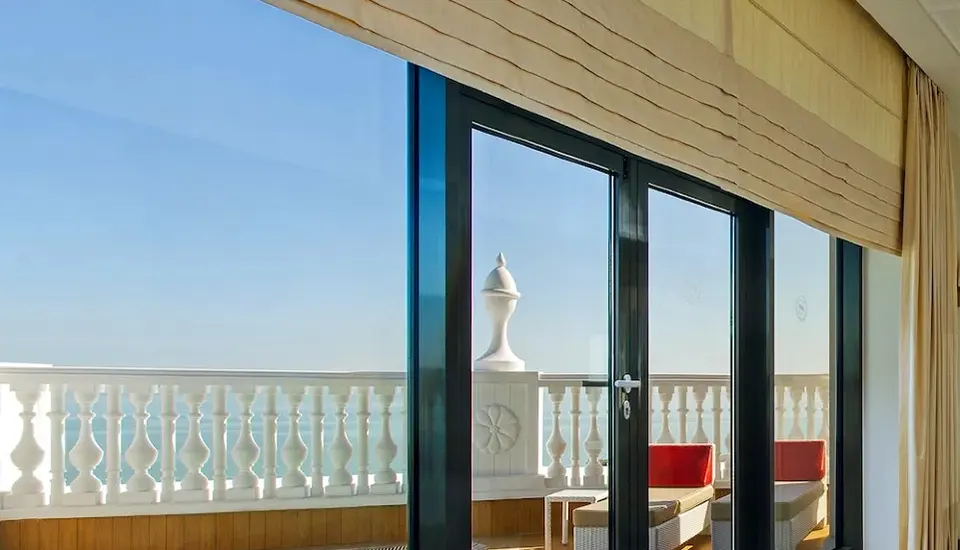 هتل شرایتون باتومی